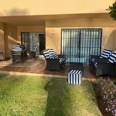 Lovely 2-bed In Elviria Nr